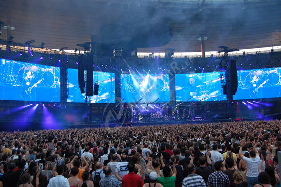 High Brightness Stage P10 Full Color LED Display Video Wall Curtain Led Screen